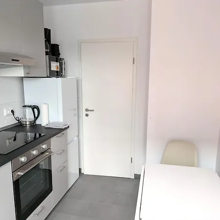 Elisabethstrasse 2 Og Rechts 3 Zi Apartment *